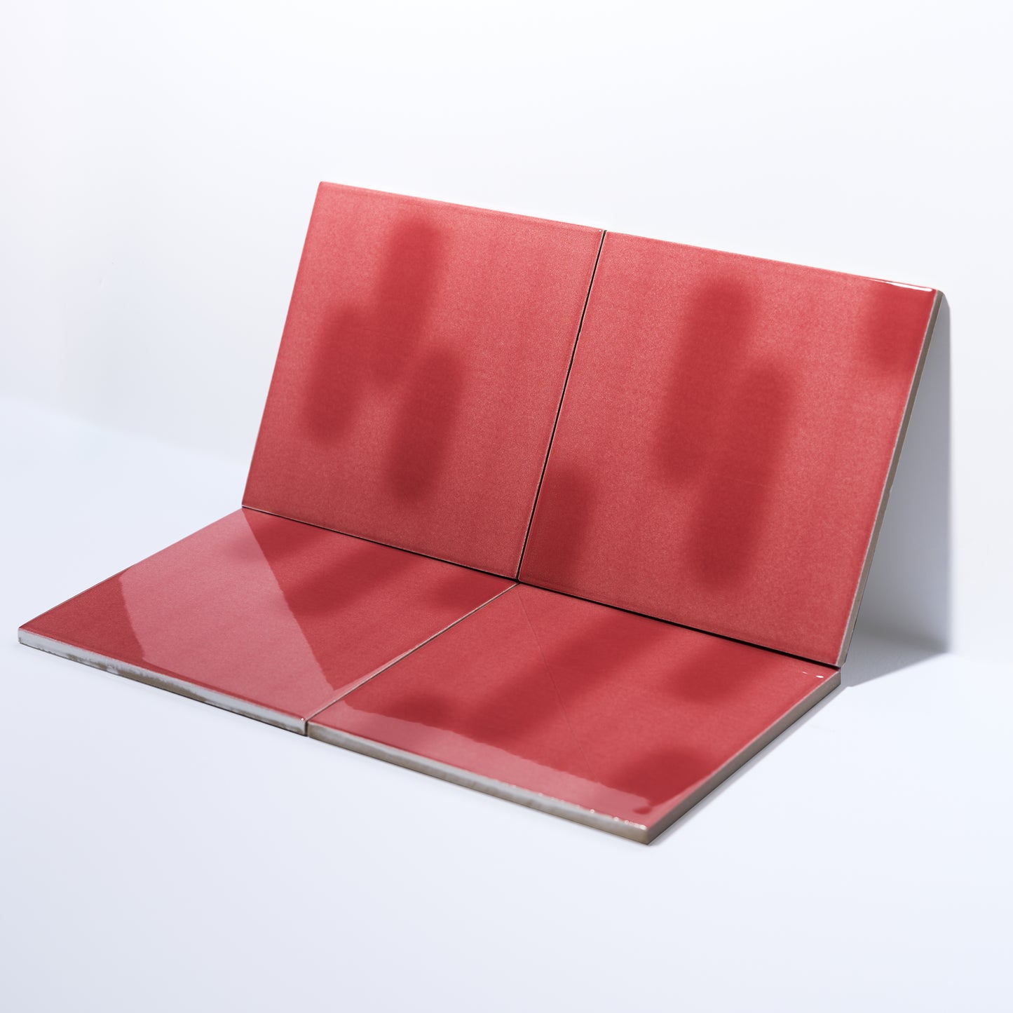 Strawberry Milkshake (15x15cm porcelain tiles sold per m²)